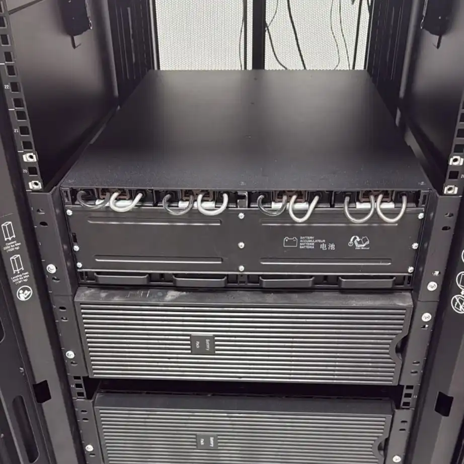 APC UPS rack installation inside server cabinet, Dubai